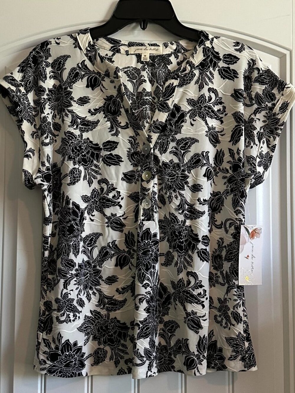 NWT Jorie de Vivre Top-M